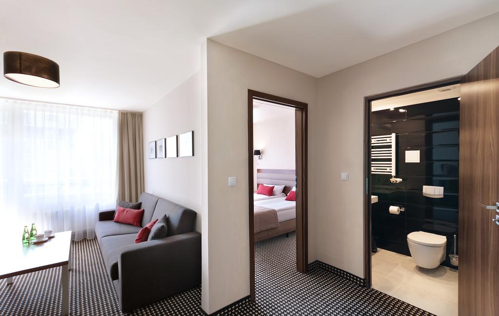 Family Junior Suite,398336319:JPEG
